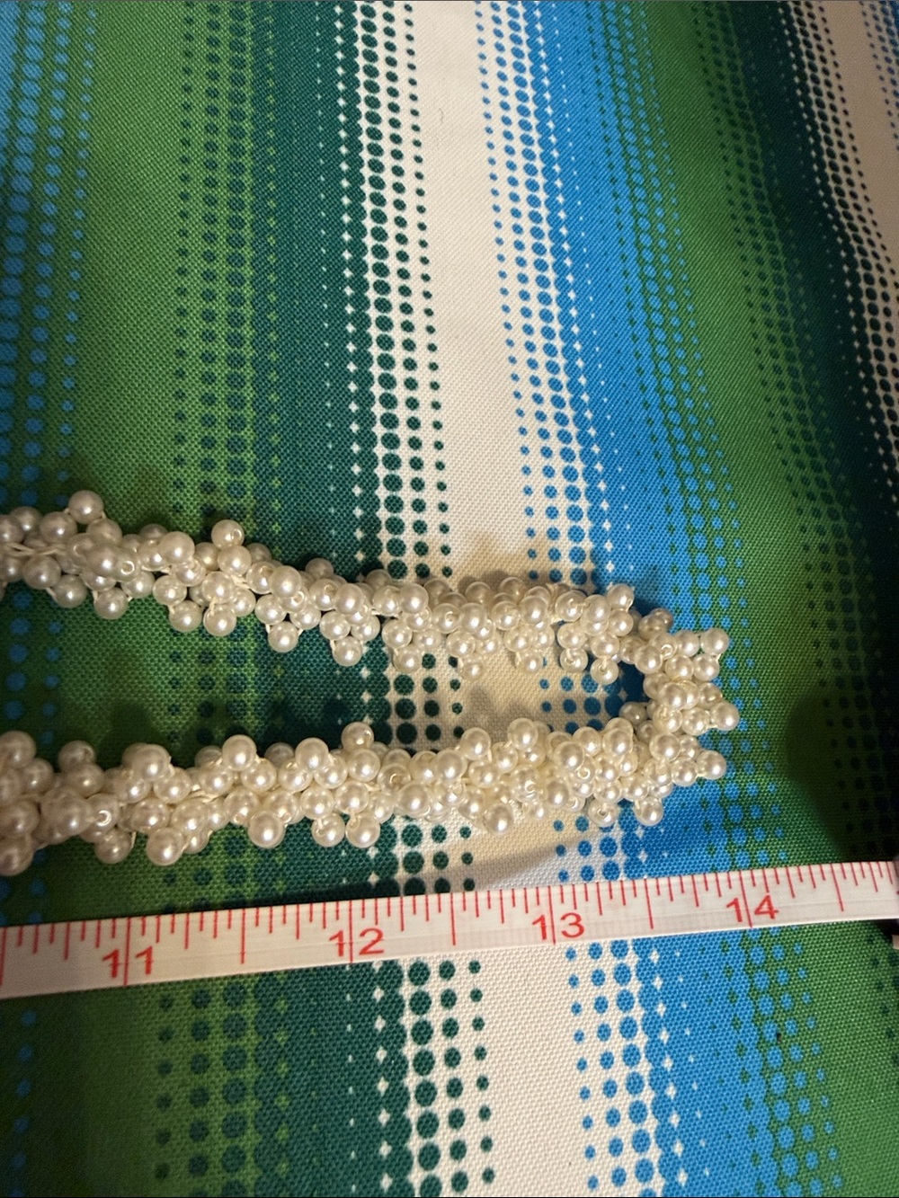 Faux Pearl Cluster Statement Necklace - White - Picture 4 of 4